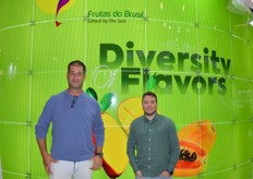 Sérgio Negrão son exportadores de limas de Jagrao Brasil.